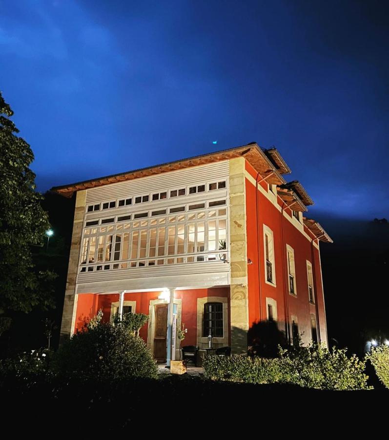 Casona De Indias Hotel Piloña Eksteriør billede